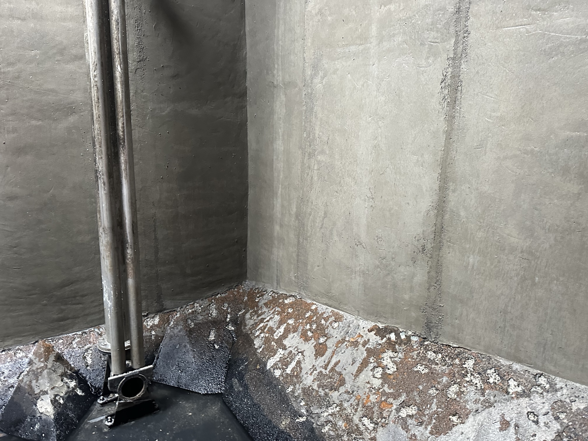 12. C75FE61E-46FE-4DA8-899B-0E507C1BE52F