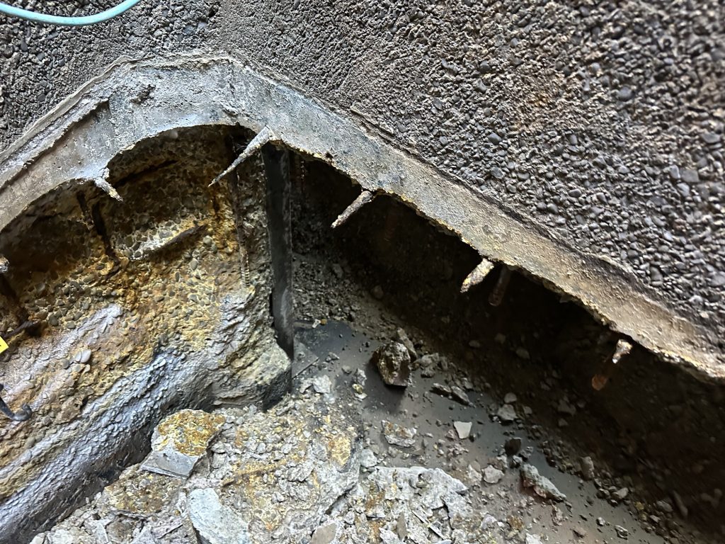 2. 2BF9E599-B8A0-47F1-B287-538332B50AE6